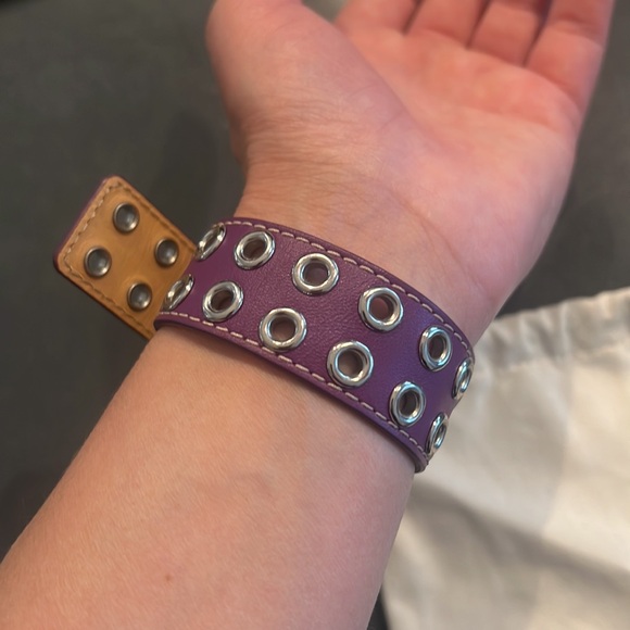 EUC! Coach Leather Grommet Bracelet - Picture 12 of 12